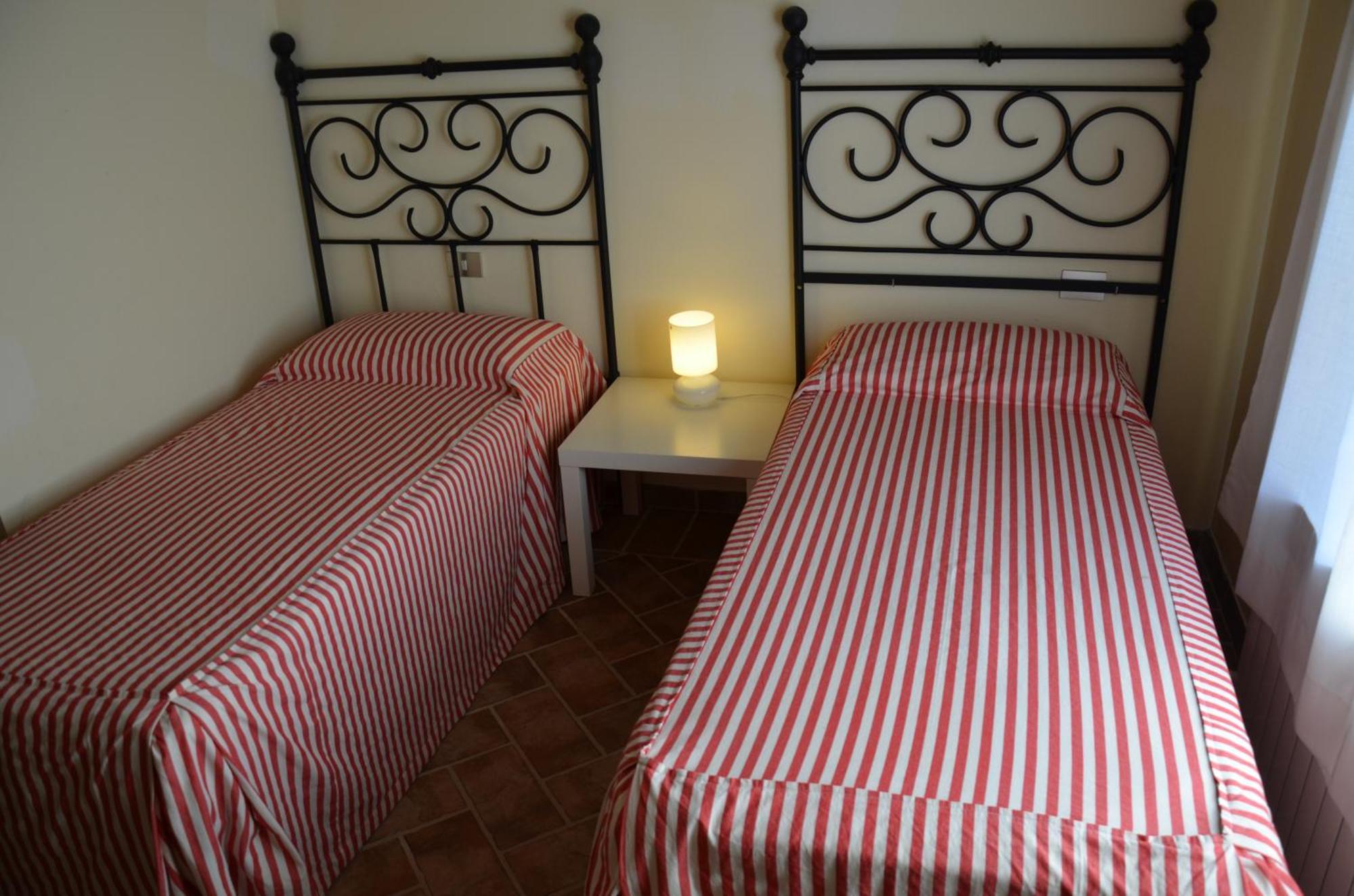 Agriturismo Sant'Alfredo Monteroni d'Arbia Phòng bức ảnh