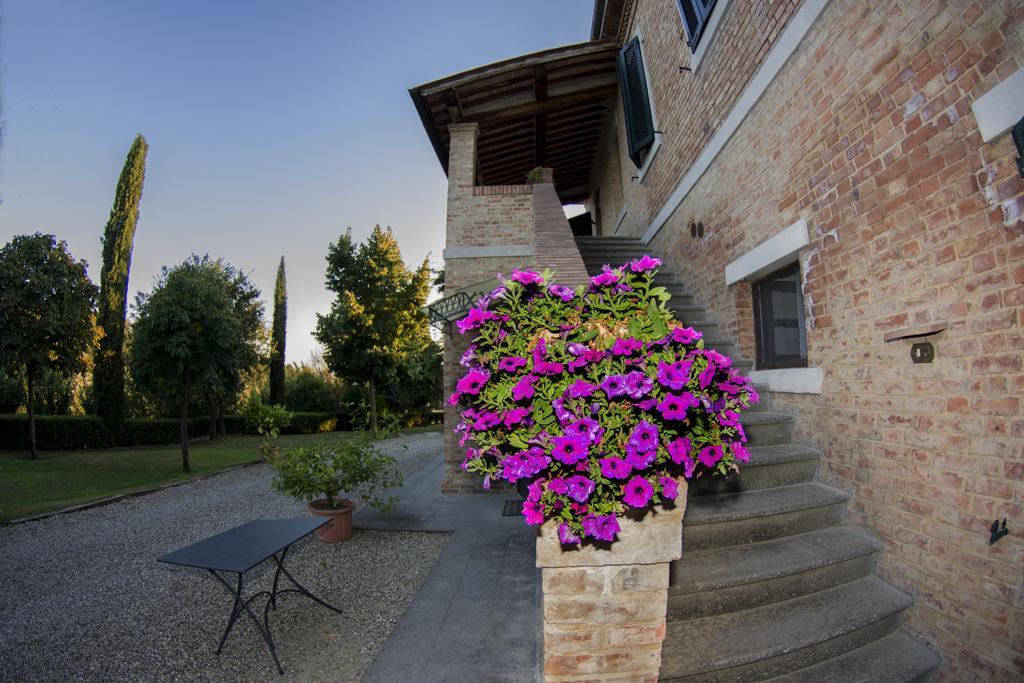 Agriturismo Sant'Alfredo Monteroni d'Arbia Ngoại thất bức ảnh